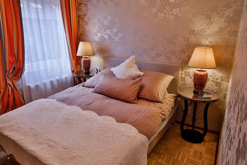 Golden Treasure Deluxe Apartment
